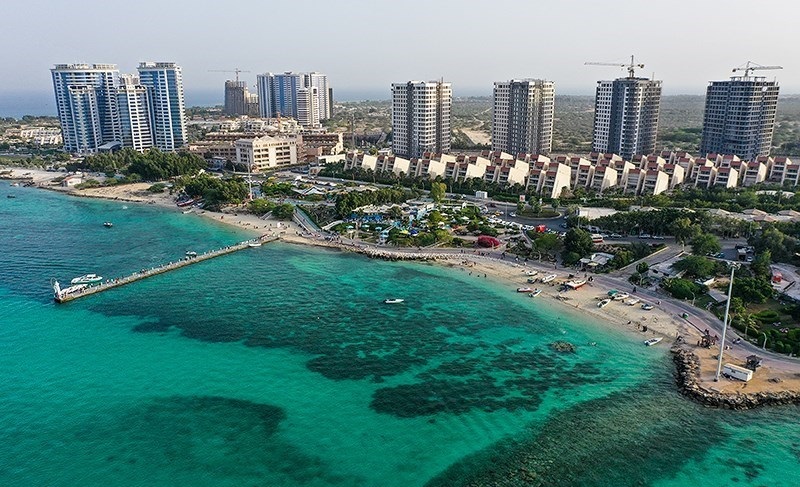 نصب شاخک پرنده پران در جزیره کیش